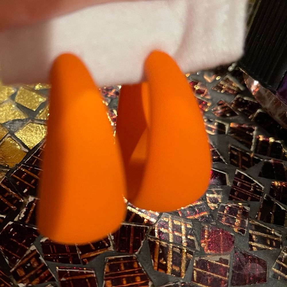 Orange Earrings - Picture 8 of 8